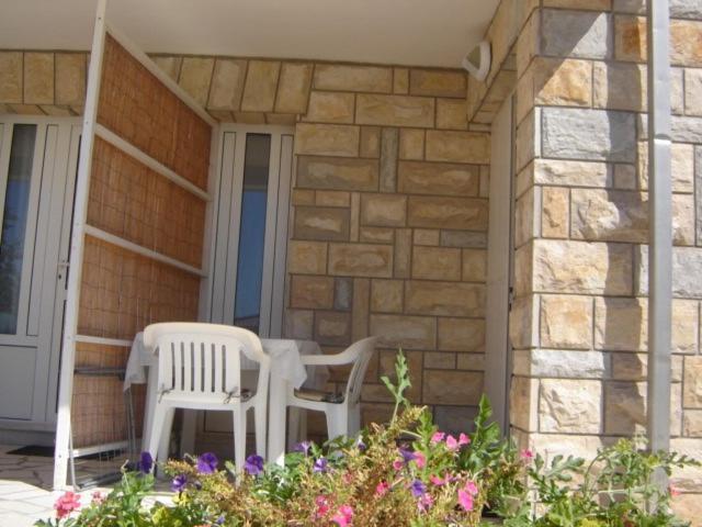 Apartments Ada Примоштен Екстер'єр фото